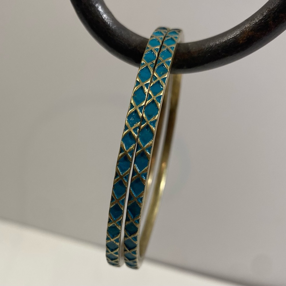 Lucky Brand Bangle Bracelet Set of 2 Inlaid Green with Gold Tone X